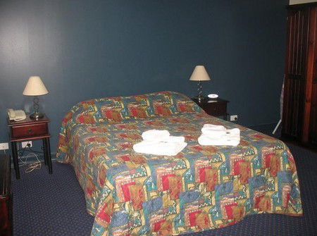 Atherton Hotel - Tourism Canberra 2