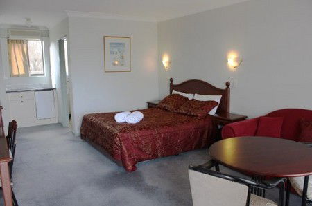 Elite Motor Inn - Tourism Canberra 4