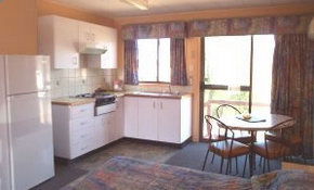 Wollongong Surf Leisure Resort - Tourism Canberra 2
