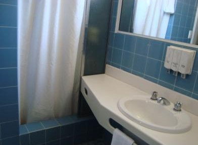 The Blakehurst Motor Inn - Tourism Canberra 5