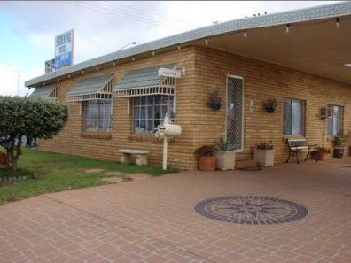 Ardeanal Motel - Tourism Canberra 0