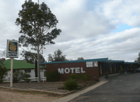 Rainbow Motor Lodge Pot Of Gold - Tourism Canberra 0