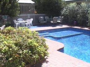 Barrasss John Bright Motor Inn - Tourism Canberra 2