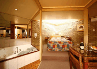 Mitchell Motor Inn - Tourism Canberra 1