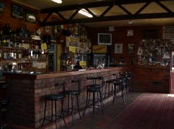 Port Albert Hotel - Tourism Canberra 1