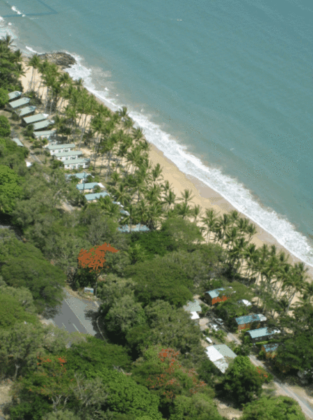 Ellis Beach Oceanfront Bungalows - Tourism Canberra 4