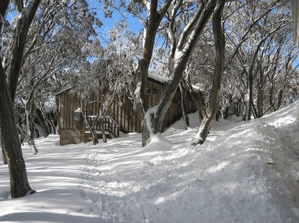 Akla Ski Lodge - Tourism Canberra