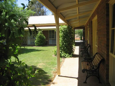 Mansfield Valley Motor Inn - Tourism Canberra 1