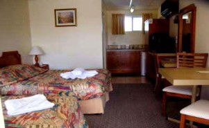 Cooks Endeavour Motor Inn - Tourism Canberra 4