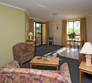 Kingston Court Serviced Apartments
