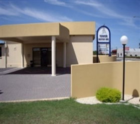 Country Haven Tower Motor Inn - Tourism Canberra 0