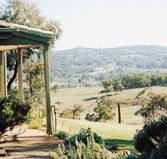 Fairview Ridge Bed  Breakfast - Tourism Canberra