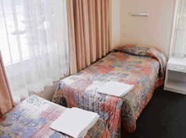 La Mancha Holiday Suites - Tourism Canberra 3