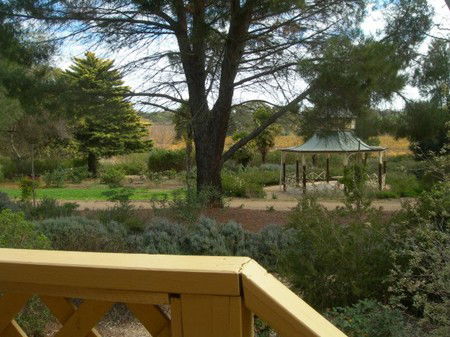 Lyndoch Hill Retreat - Tourism Canberra 3