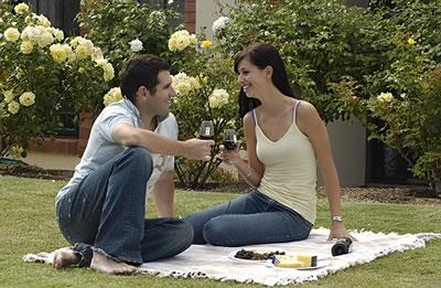 Wine & Roses Bed & Breakfast - Tourism Canberra 2