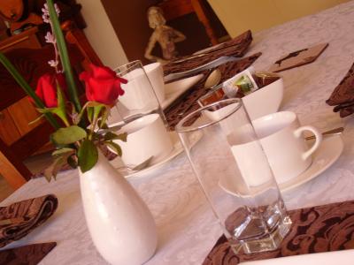 Wine & Roses Bed & Breakfast - Tourism Canberra 4