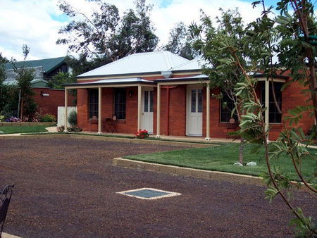 Ross Motel - Tourism Canberra 2