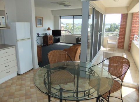 Newcastle Serviced Apartments - Tourism Canberra 2