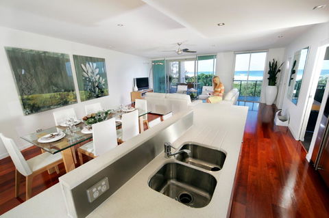 The Beach Cabarita - Tourism Canberra 3