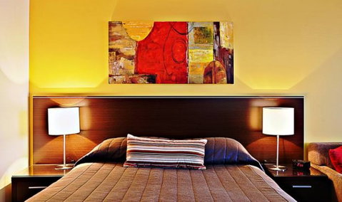 Governor Macquarie Motor Inn - Tourism Canberra 0