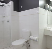 Adelaide Riviera Hotel - Tourism Canberra