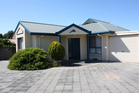 Robe Dolphin Court Apartments - Tourism Canberra 0