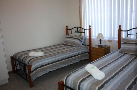 Robe Dolphin Court Apartments - Tourism Canberra 3