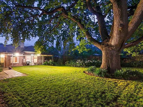 Dumas House - Tourism Canberra 0