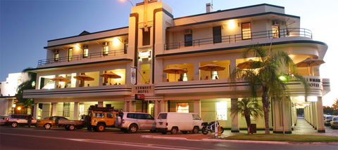Renmark Hotel/Motel & Function Centre - Tourism Canberra 3