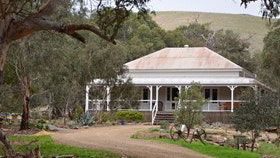 Brooklyn Farm Bed And Breakfast - Tourism Canberra 0