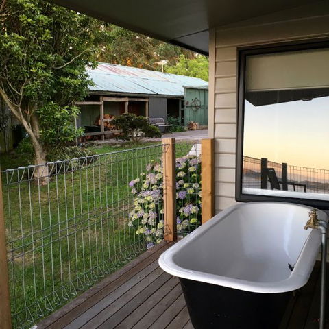 Halcyon Cottage Retreat - Self Contained Accommodation - Tourism Canberra 3
