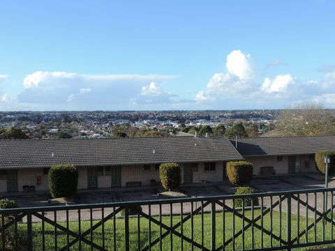 Lakes Resort Mount Gambier - Tourism Canberra 1