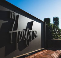 The Houston Wagga - Tourism Canberra