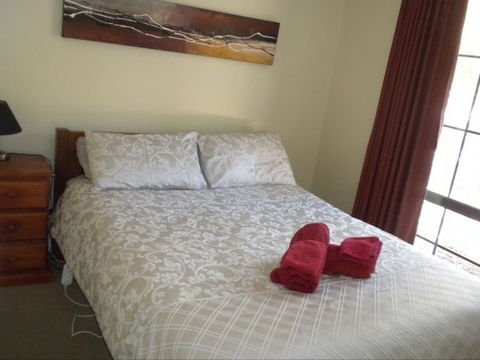Gang Gang Villas - Tourism Canberra 8
