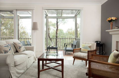 Villa Malbec - Tourism Canberra 1