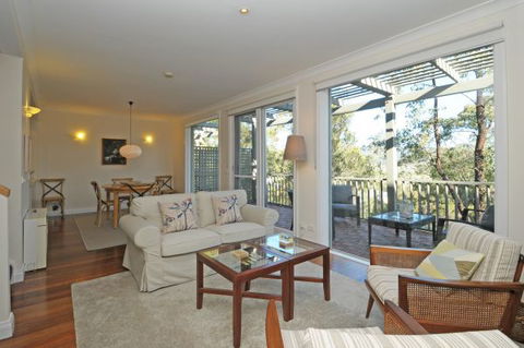 Villa Malbec - Tourism Canberra 3