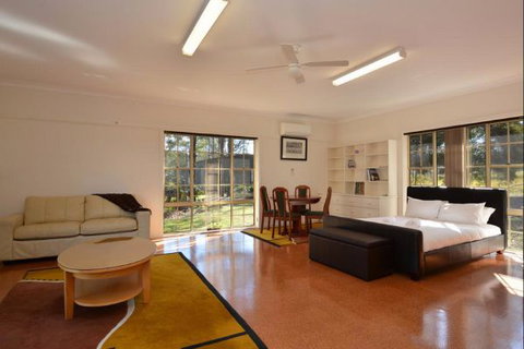 Abelia House - Tourism Canberra 1