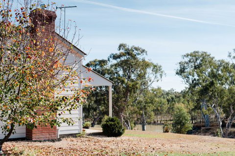 Cottage On The Murray - Tourism Canberra 1