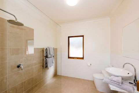 Cottage On The Murray - Tourism Canberra 5