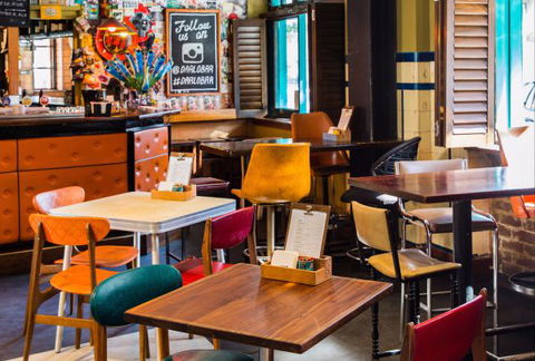 Darlo Bar At The Royal Sovereign Hotel - Tourism Canberra 7