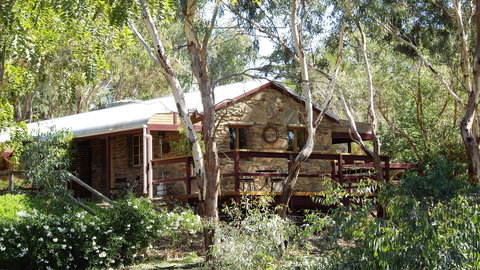 1860 Wine Country Cottages - Tourism Canberra 0