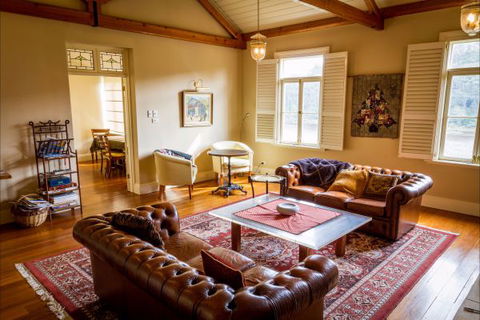 Tizzana Winery Bed And Breakfast - Tourism Canberra 2