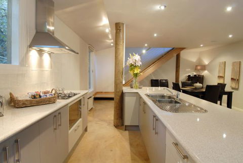 Arnica Views Summit Retreat - Tourism Canberra 2