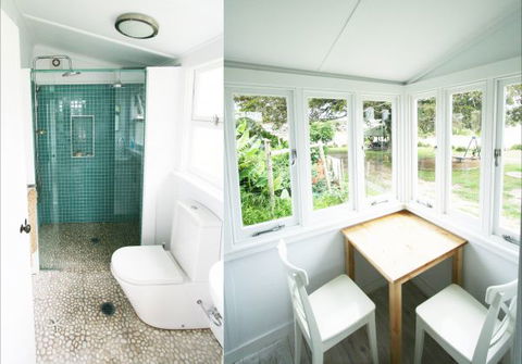 Aurora Beachfront Cottage - Tourism Canberra 5