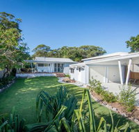 Back Beach Bungalow - Tourism Canberra