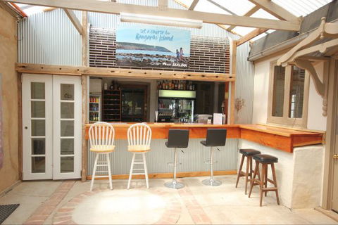 Cape Jervis Accommodation And Caravan Park - Tourism Canberra 7