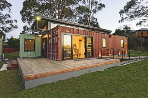 Coastal Pods Wynyard - Tourism Canberra 0