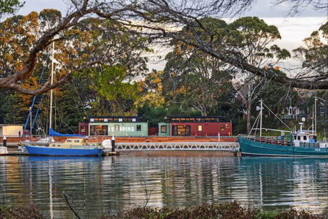 Coastal Pods Wynyard - Tourism Canberra 6