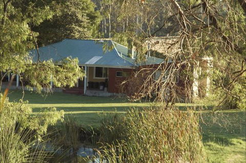 Crystal Springs Homestead - Tourism Canberra 0