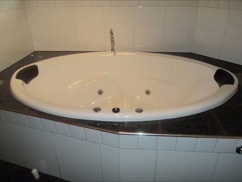 Hahndorf Motel - Tourism Canberra 3